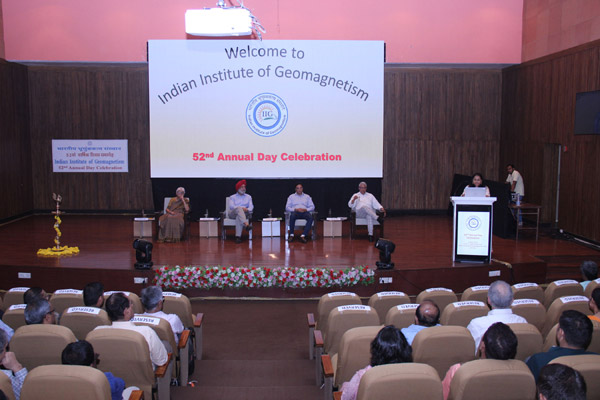 Foundation Day celebration at IIG. Lectures by eminent scientists