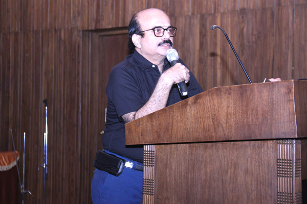 Department of Physics, Madras Christian College, visited IIG 