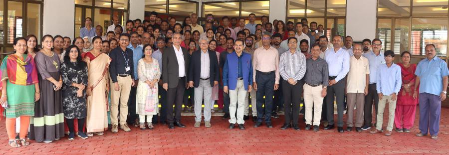 Dr. M. Mohanty, Head A.I. Division, DST, Govt. of India, graced the IIG