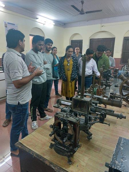 A group of students from Marathi Department, Ruia College, Mumbai visited Magnetic Observatory, Alibag