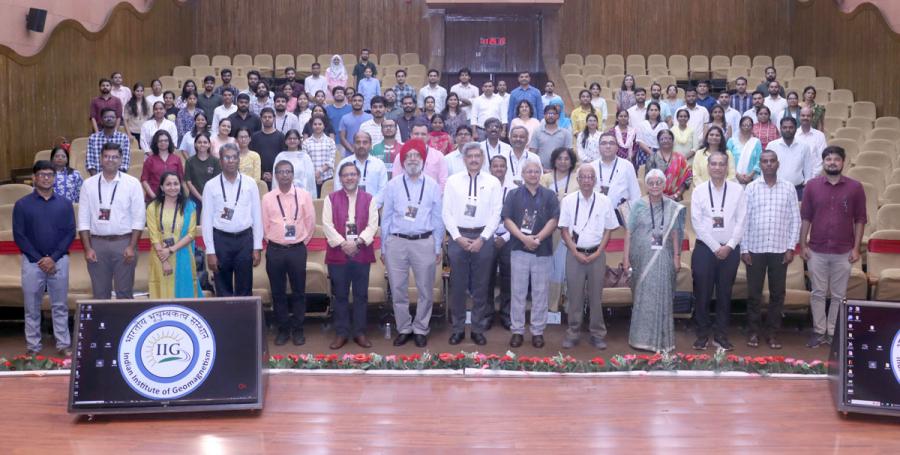 Conference on Solar wind–Magnetosphere–Ionosphere Coupling (COSMIC 2025) - Inauguration Photos