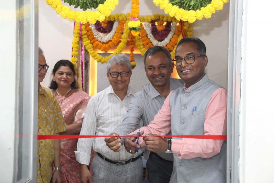 Visit of Honorable Dr. S. Chandrasekhar, Secretary, DST