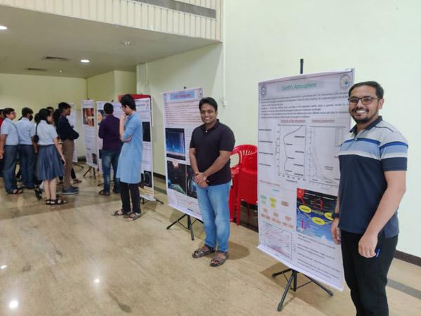 Vidyarthi Vigyan Manthan scholars visit to IIG