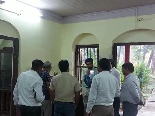 Hon’ble Secretary, Ministry of Minority Affairs, Govt. of India, Shri. Mukhmeet Singh Bhatia visited Magnetic observatory Alibag