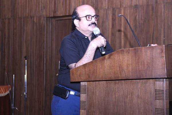 Prof. Devesh K. Sinha, Director of Delhi School of Climate Change & Sustainability gave a invited talk at IIG