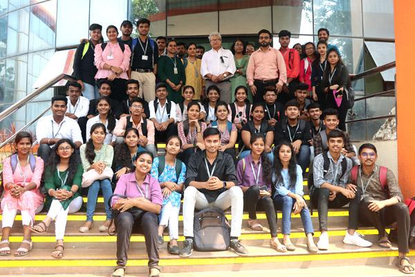 Saraswati Institute of Technology, Kharghar and Pillai HOC College of Arts, Science and Commerce, Rasayani visited IIG