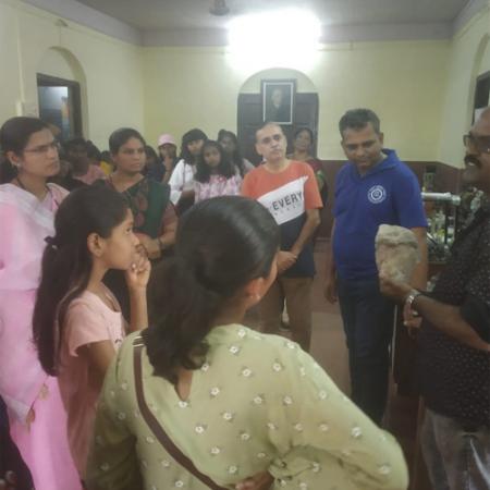 Marathi Kanya Prathamik Shala, Osmanabad visited Magnetic Observatory, Alibag