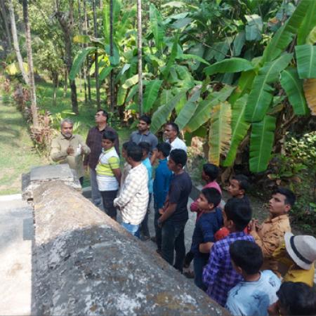 Marathi Kanya Prathamik Shala, Osmanabad visited Magnetic Observatory, Alibag
