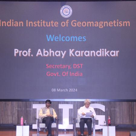 The Secretary of the Department of Science and Technology, Prof. Abhay Karandikar, paid a visit to the Indian Institute of Geomagnetism in New Panvel