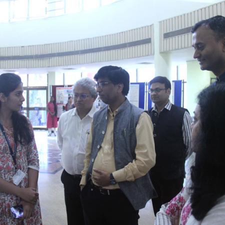 The Secretary of the Department of Science and Technology, Prof. Abhay Karandikar, paid a visit to the Indian Institute of Geomagnetism in New Panvel